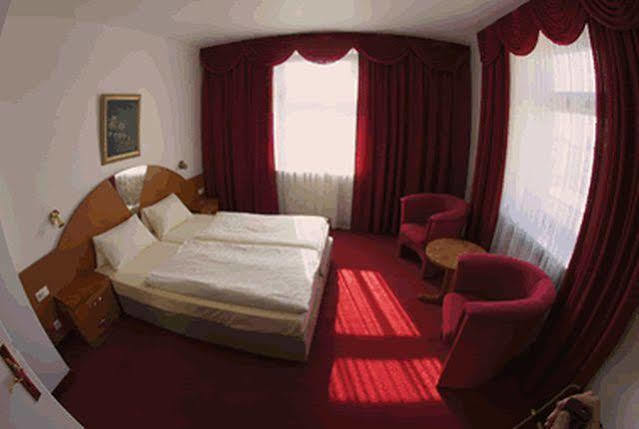 Bayernland Hotel 3*